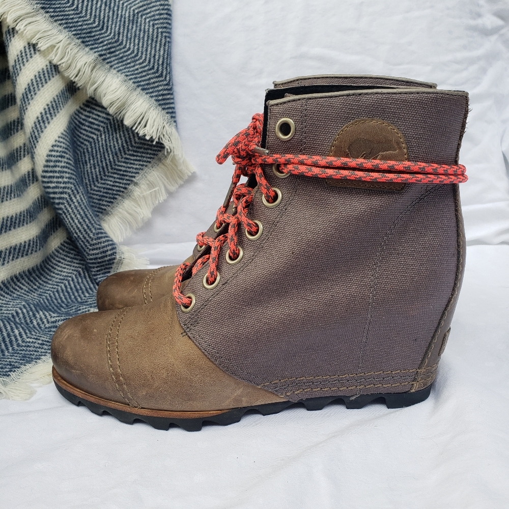 Sorel PDX 1964 wedge boots